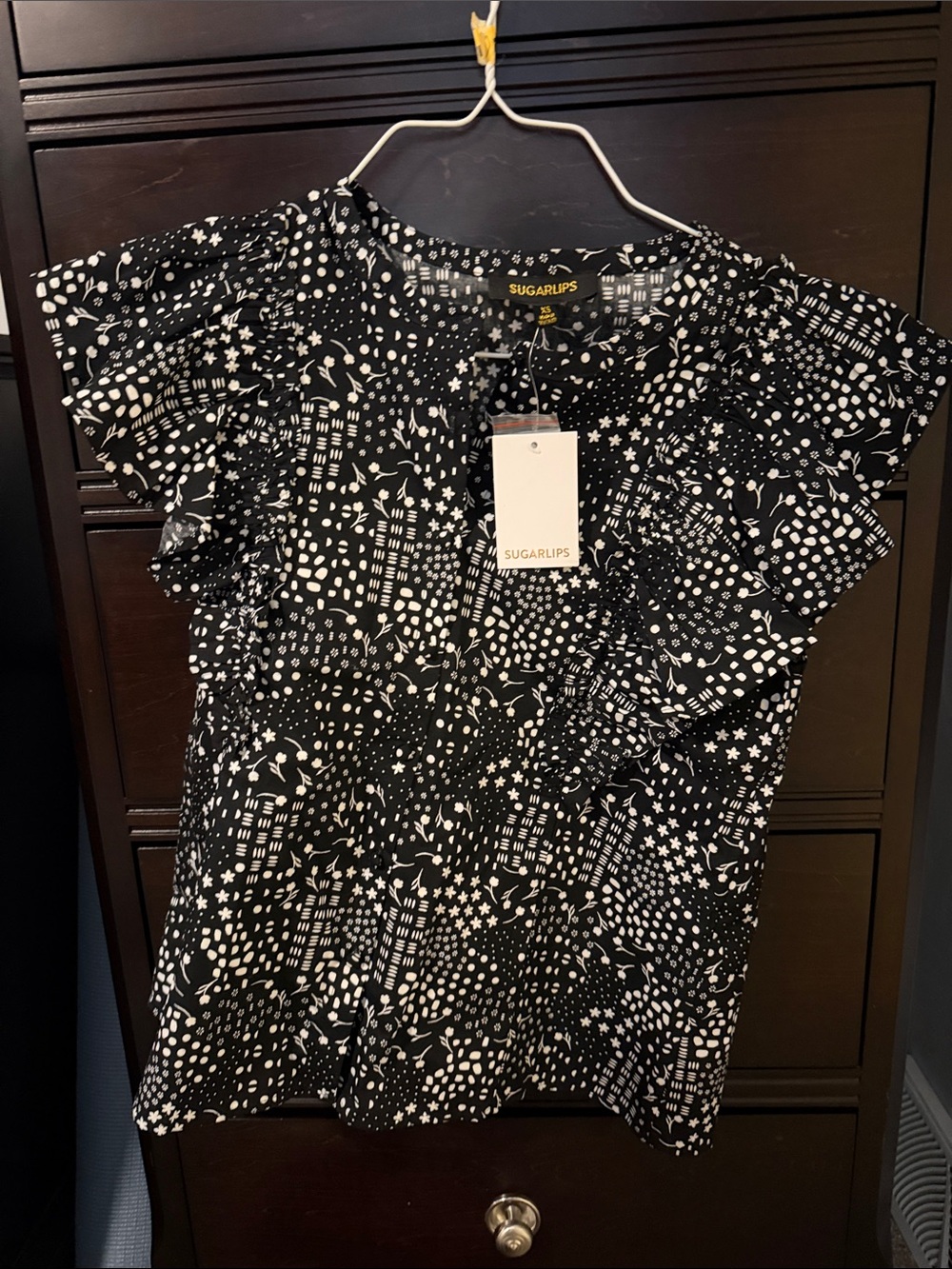 Sugarlips Black & White Printed Ruffle Sleeve Blouse